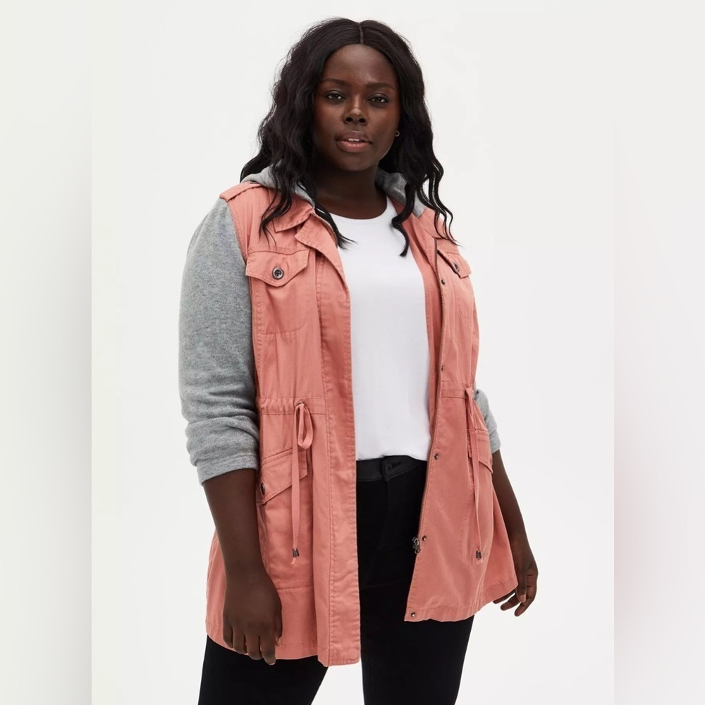 NEW Torrid Twill Hacci Sleeve Anorak Utility Jacket, Pink/Gray Plus Size 4X/26W - Picture 3 of 10